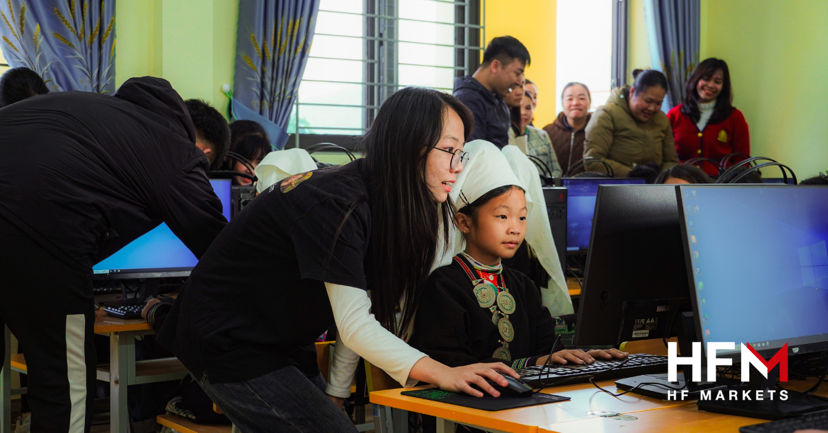 HFM và "Cánh cửa tri thức số" cho trẻ em vùng cao