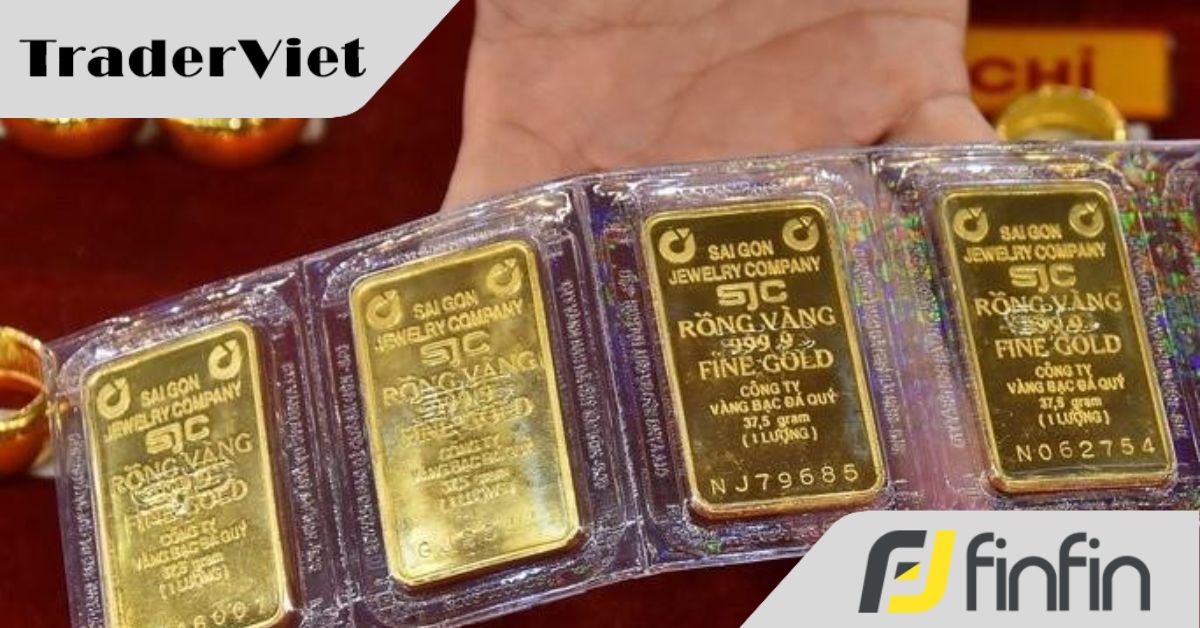 Cửa hàng SJC bỗng dưng đóng cửa, người ôm vàng đứng ngồi không yên