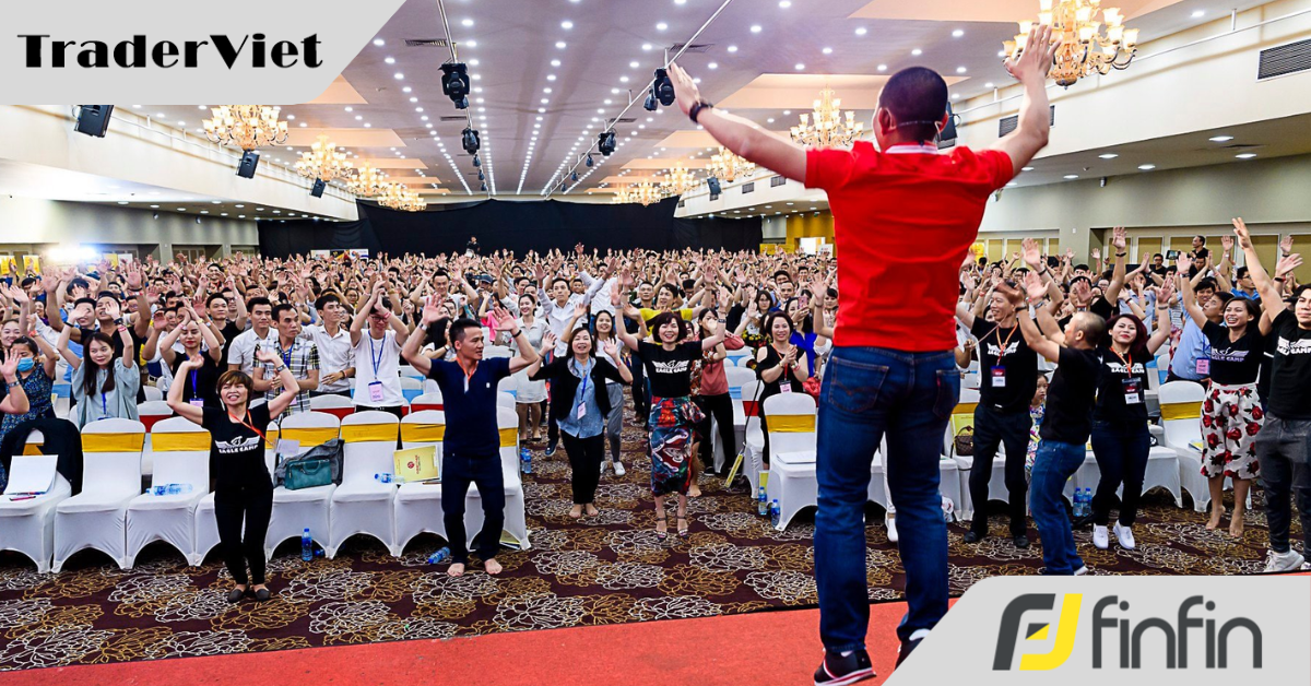 Đằng sau những lớp học làm giàu "siêu cấp": Sự quái dị khó hiểu!