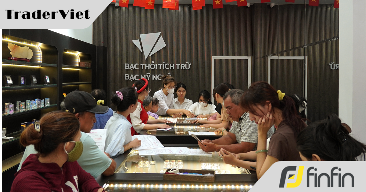 Giá bạc được dự báo vượt 100 USD vào năm tới