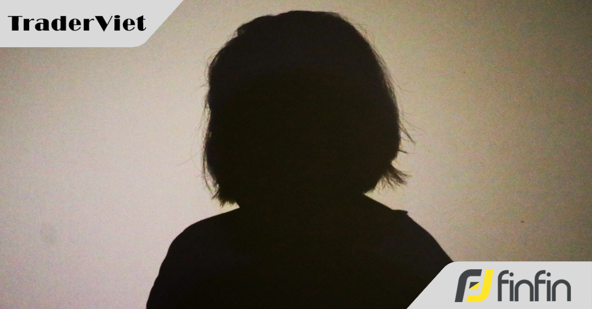 Tinh vi kiểu lừa đảo "dàn cảnh" trụ sở công an, có cả phòng hỏi cung