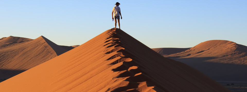 Giao dịch theo mô hình giá như lần theo dấu vết trên đồi cát