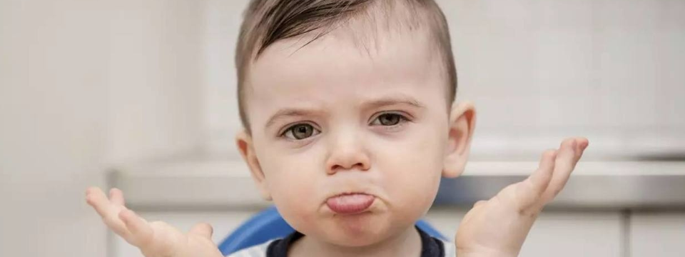 Tại sao trade demo tẻ nhạt hơn trade tiền thật?