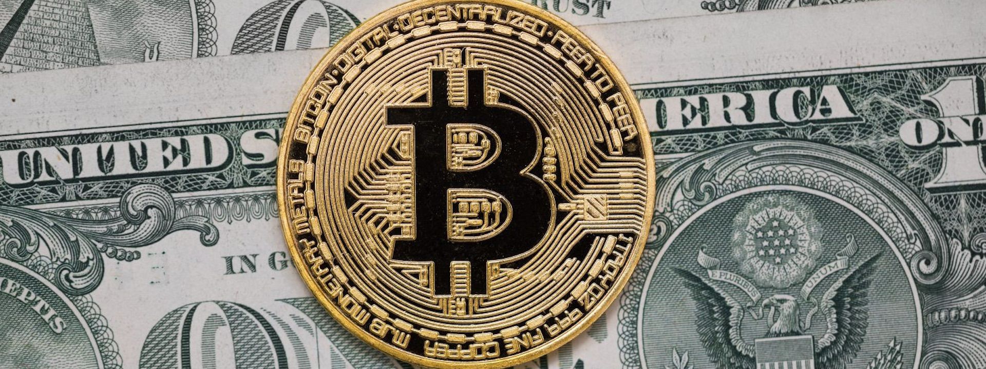 Thị trường cryptocurrency giảm mạnh là do đồng Đô la tăng giá?