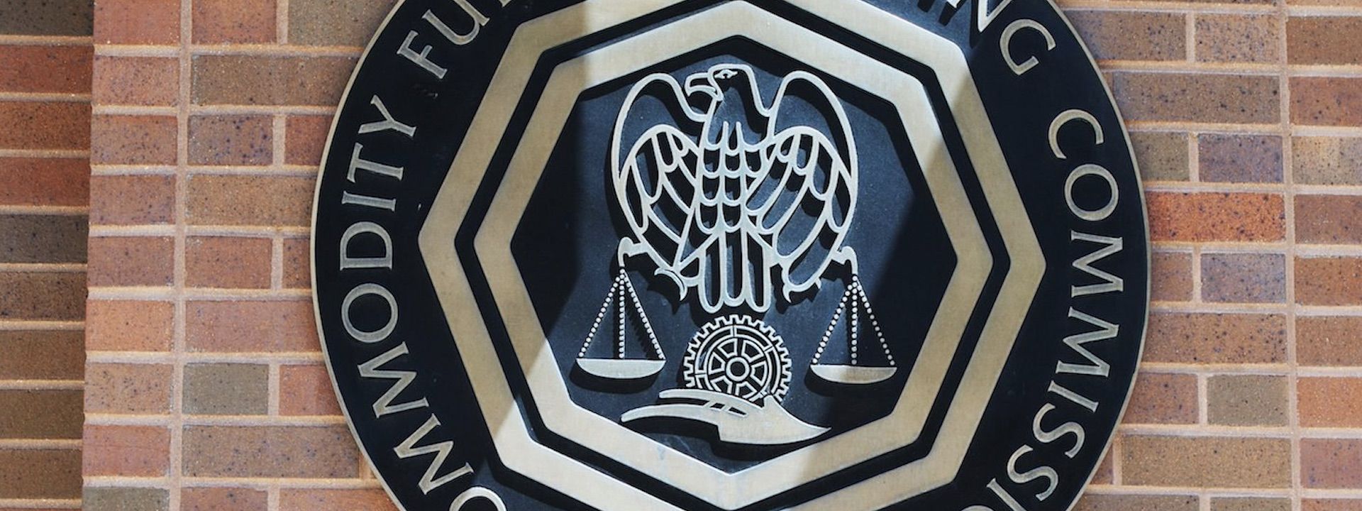 Lượng Short hợp đồng tương lai Bitcoin Futures đang giảm xuống, theo CFTC