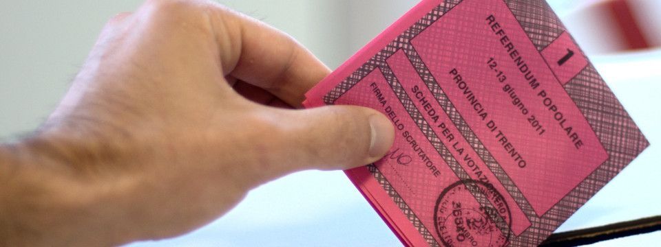 Đã có kết quả Trưng cầu Cải cách Hiến pháp Ý. Bão tới chăng?