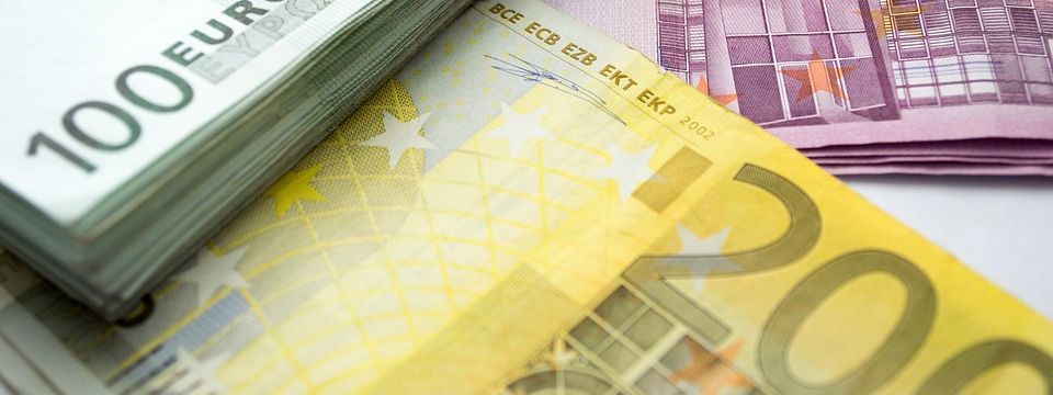 Tại sao Euro không thể trở thành đồng tiền dự trữ của thế giới?
