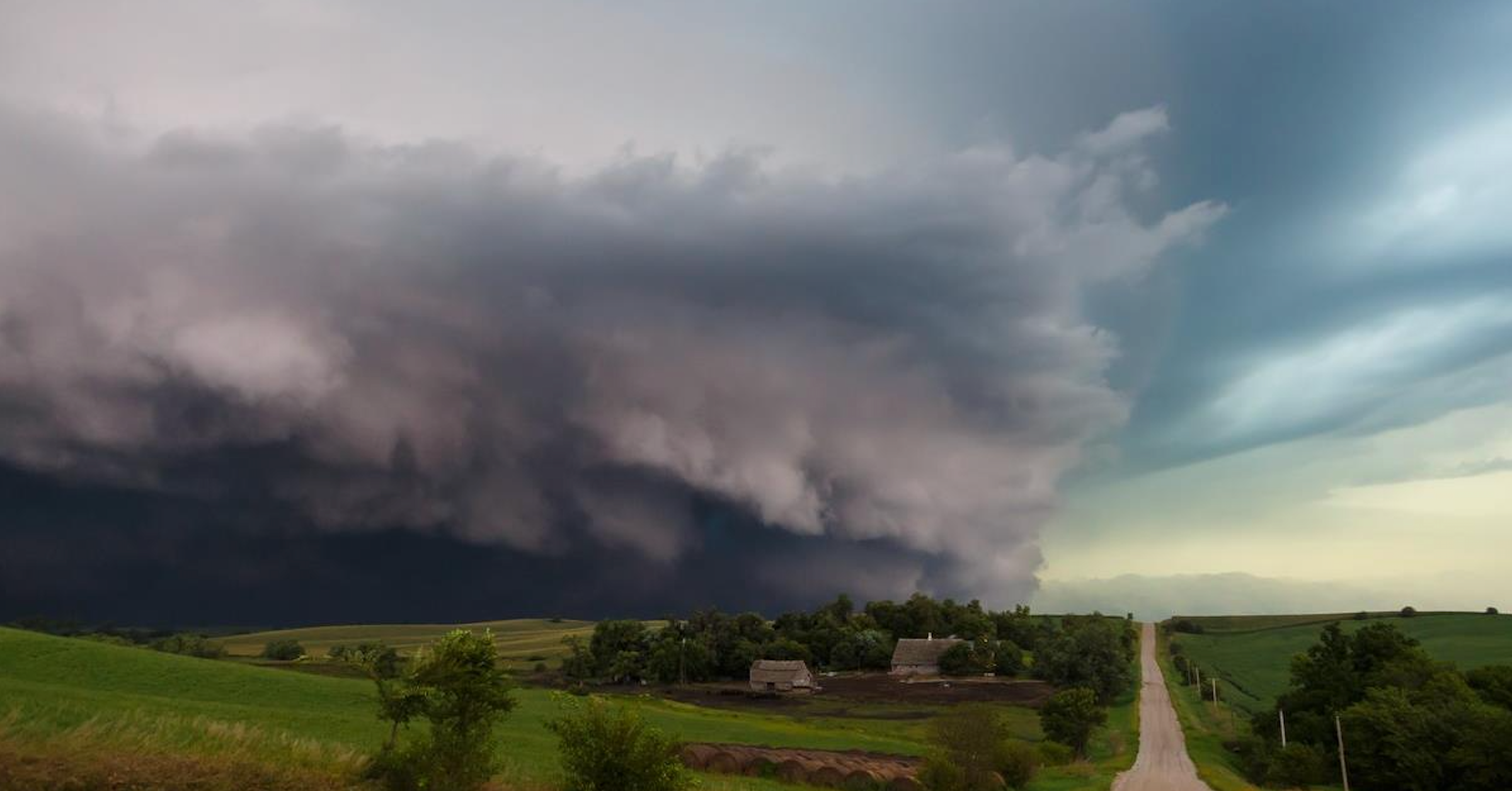 Giới đầu tư tìm mọi cách để sống sót trong “cơn bão giá” crypto