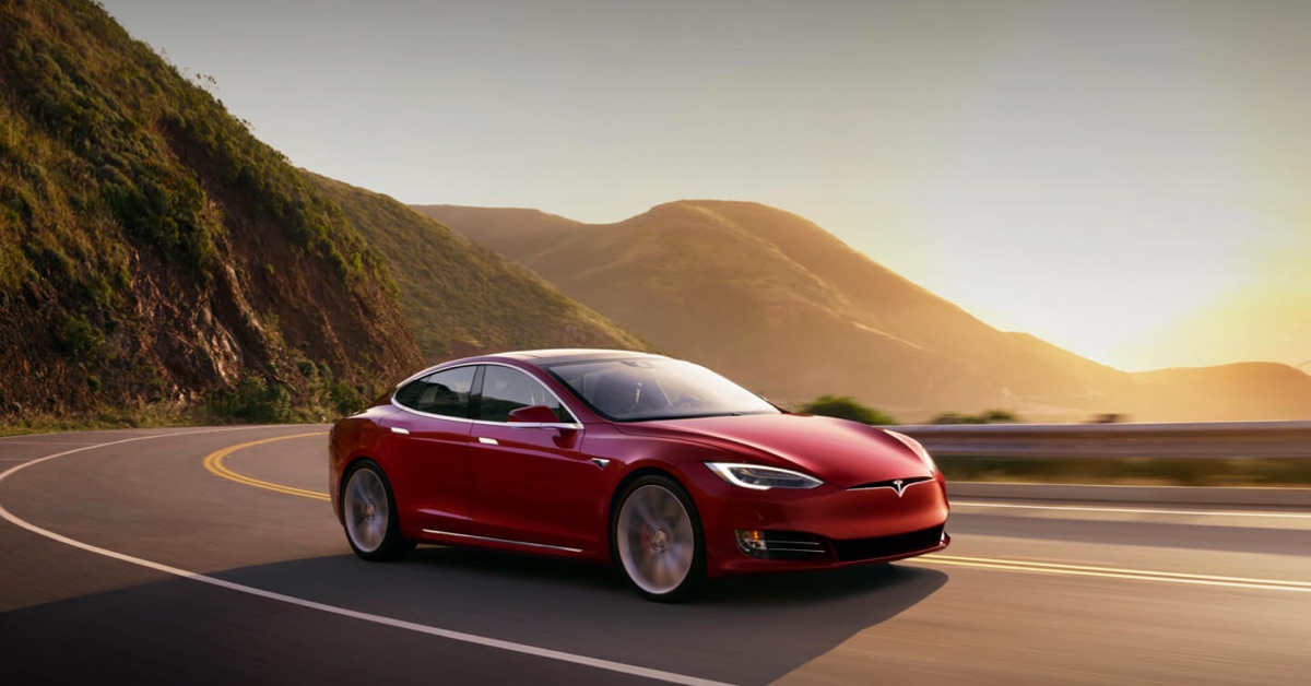 Đã tìm ra người Việt trúng bốc thăm chiếc Tesla của Justin Sun bên TRON