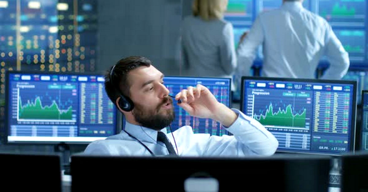 Một ngày làm việc của Trader trên sàn giao dịch sẽ ra sao? Cái nhìn cận cảnh cho những ai tò mò!