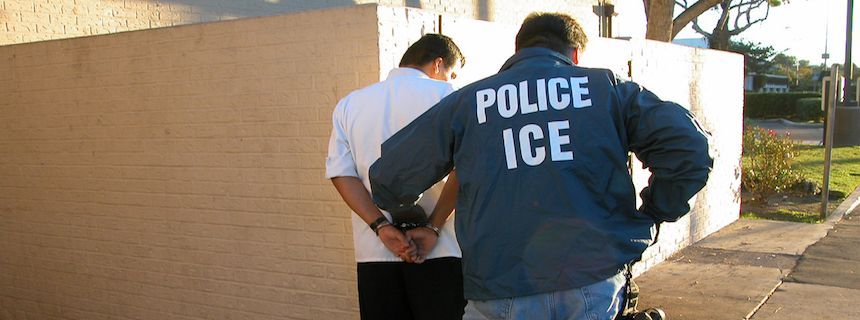 Bị bắt giữ vì lừa đảo quyền chọn và danh tính bất ngờ của người điều hành công ty lừa đảo này