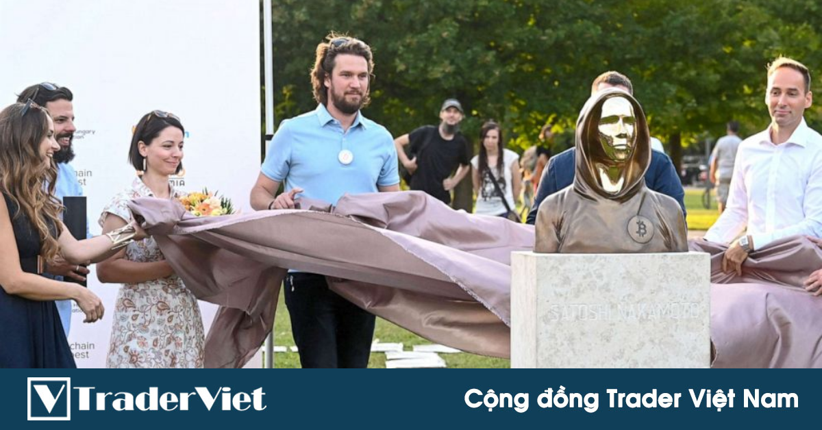 Cha đẻ Bitcoin được dựng tượng tại Hungary