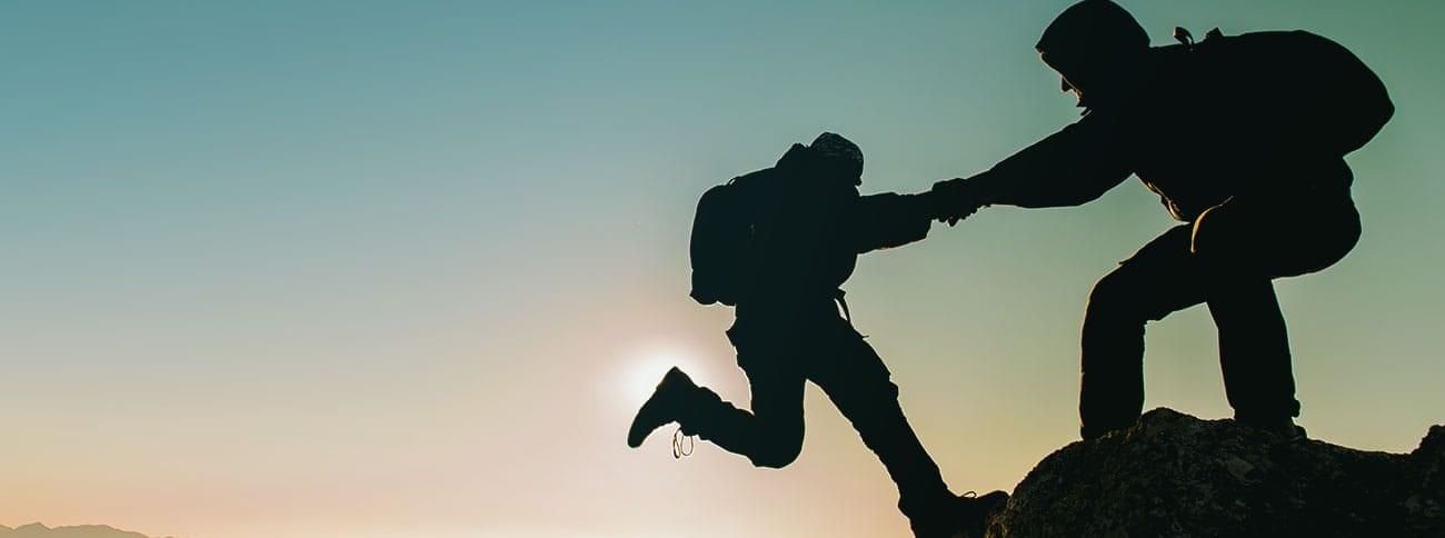 Ai đứng sau Bitcoin?